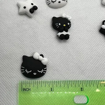HK Charms (5 PCS)