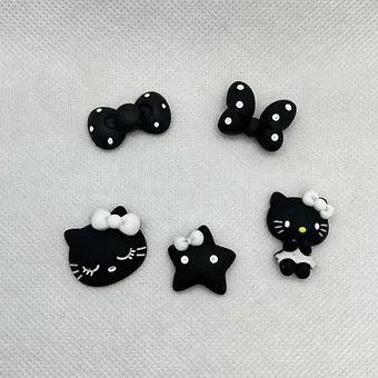 HK Charms (5 PCS)