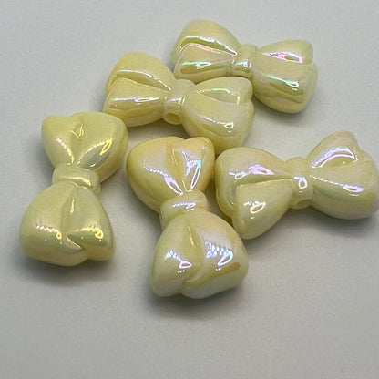 Pearlescent Bow Beads (3 PCS)