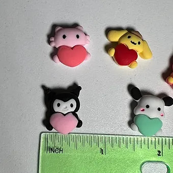 Sanrio W/ Hearts (5 PCS)